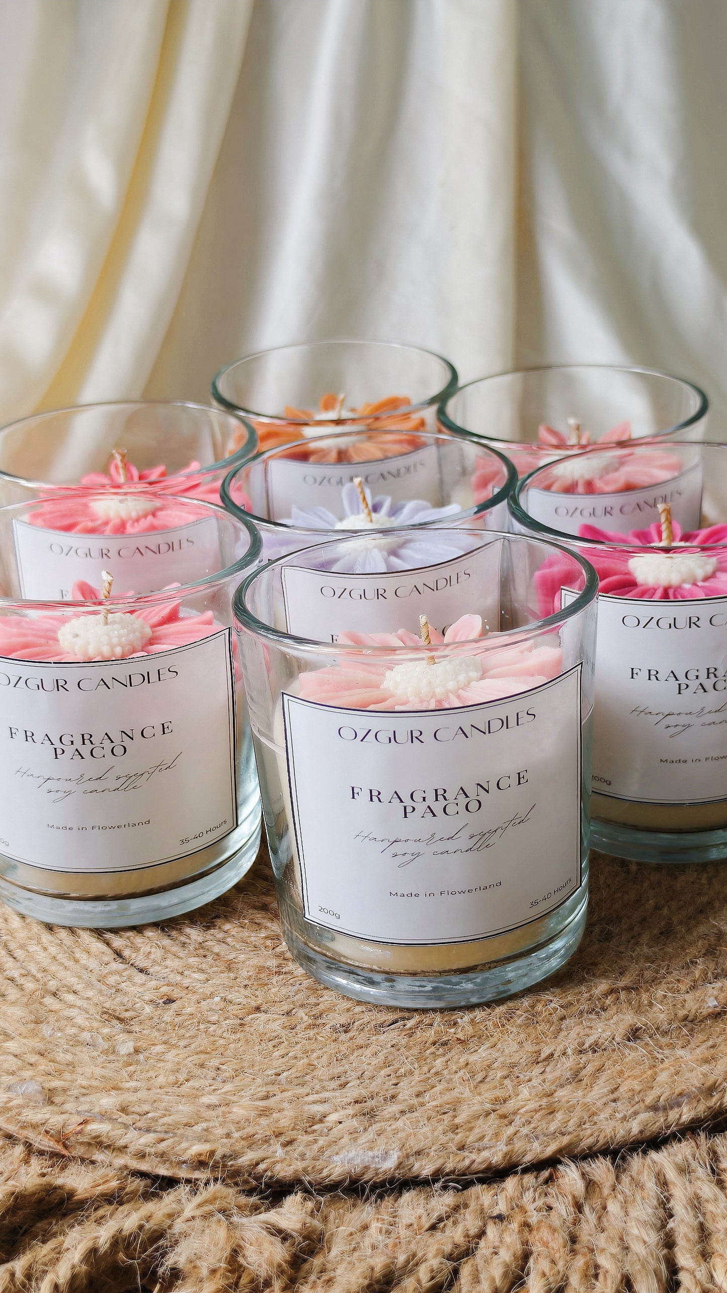 Daisy jar candle